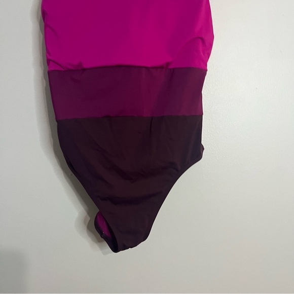 Athleta Coastline one piece swimsuit - electric fuchsia - small - Picture 7 of 10
